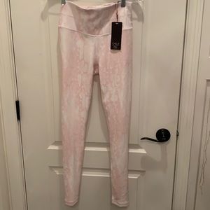 Calia by Carey Underwood Essential Legging